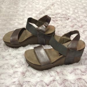 OTBT Pewter Wedges